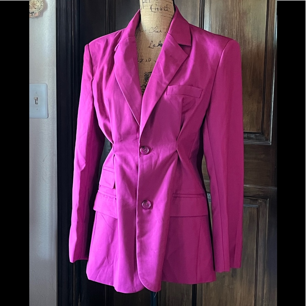 BARBIE PINK Blazer!